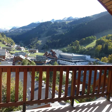 Au Coeur De Meribel, 4 Pers., Balcon Sud, Proche Pistes Et Commerces - Fr-1-411-693 * Les Allues